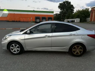Hyundai Solaris 2013 автомобиль легковой, марка: HYUNDAI, модель: SOLARIS, VIN: Z94CT41CADR275238, гос. рег. номер: О426ОС43, год изготовления: 2013