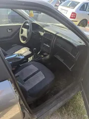Автомобиль марки "Ауди-80" Автомобиль марки "Ауди-80", vin: WAUZZZ89ZJA137756, государственный регистрационный номер "М500ХЕ/39", 1988 года выпуска, мощность 113 л/с, ключи и документы от автотранспортного средства отсутствуют. 
Марка: Ауди 
Вид транспорта: Легковой 
Год выпуска: 1988 
Назначение…