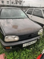 Volkswagen Golf, 1996 Automobile brand "Фольксваген Гольф", госномер Т239СЕ 77 регион, VIN WVWZZZ1HZVW082501, 1996 года выпуска Транспортное средство имеет видимые дефекты: коррозия элементов кузова, повреждения ЛКП. Вид транспорта: Автомобиль Год выпуска: 1996 Госномер: Т239СЕ 77 VIN…