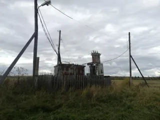 Воздушная ЛЭП 10 кВ. Местонахождение: Красноярский край, Енисейский район, село Усть-Пит. Протяженность 1076 метров. Кадастровый номер: 24:12:0000000:6497. Состояние объекта: б/у.