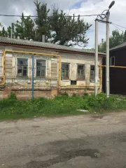 Нежилое здание, 110.7 кв.м, г. Старый Оскол. Объект культурного наследия - нежилое здание общей площадью 110,7 кв.м. кадастровый номер 31:06:0101001:10697, расположенное по адресу: г. Старый Оскол, ул. Урицкого, д. 4. Количество подземных этажей: 0. Вид ограничений и обременений: Охранные…