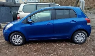 Легковой автомобиль TOYOTA VITZ, 2009 г.в., VIN ОТСУТСТВУЕТ, модель № двигателя: 2SZ 2445933, цвет СИНИЙ, мощность двигателя 87 л.с., гос. рег. номер: С085КС125