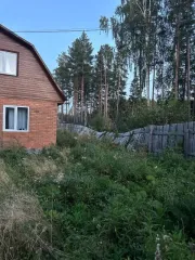 Дом 96,9 кв.м. и земельный участок 1000 кв.м. в Свердловской обл. Дом, площадью 96,9 кв.м., с кадастровым номером: 66:42:0201003:2799, расположенный на земельном участке, площадью 1 000 кв.м., с кадастровым номером: 66:42:0201003:1467, по адресу: Свердловская область, г. Заречный, кв-л Соловьиная…