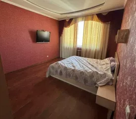 Жилое помещение площадью 122 кв.м., кадастровый номер 54:35:101695:1119, расположенное по адресу: г. Новосибирск, ул. Державина, д. 77/2, кв. 107, 108. Имущество находится в залоге у ПАО Банк "ФК Открытие" (правопреемник - АО «БМ-Банк») и АО "Корпорация "МСП".