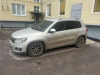 Volkswagen Tiguan 2012 года, 170 лс, 275000 км, полный привод, АКПП Автотранспортное средство:
Марка и(или) модель: VOLKSWAGEN TIGUAN
Год выпуска: 2012
Идентификационный номер (VIN): XW8ZZZ5NZDG113113
Цвет кузова (кабины): Серебристо-желтый
Рабочий объем (см³): 1984
Мощность (кВт/л.с.)…
