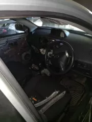 Легковой автомобиль марки Toyota IST, 2002 года выпуска, регистрационный номер Т871ХТ42, кузов № NCP600026665.