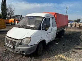 Грузовик 3035КК 2012 года. VIN: XUJ3035KKC0000399. Год выпуска: 2012. Цвет кузова: белый. Модель, № двигателя: *421600*С0600463*. Мощность двигателя: 106,8 л.с. (78,5 кВт). Рабочий объем двигателя: 2890 см³. Тип двигателя: бензиновый. Разрешенная максимальная масса: 3500 кг. Масса без нагрузки…