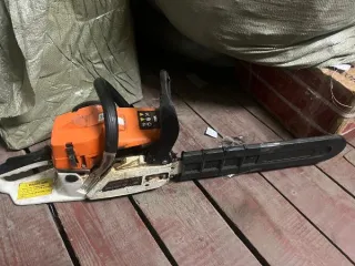 Бензопилы в ассортименте (согласно приложению). Проверка исправности имущества не проводилась. Товаросопроводительные документы не передавались. Погрузка и транспортировка имущества с места хранения осуществляется покупателем. Имущество продается в том виде, комплектности и состоянии, в каком оно…