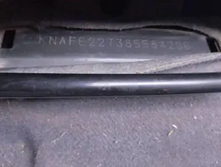 Kia Cerato, 2008 года, 121 лс, 300000 км. Авто не заводится. Антифриз смешался с маслом и машина не заводится/глохнет. Марка, модель – КИА СЕРАТО; цвет – ЧЕРНЫЙ; VIN – KNAFE227385584296; год изготовления – 2008; кузов № KNAFE227385584296; шасси (рама) – отсутствует; ПТС – серия 164303043249015.