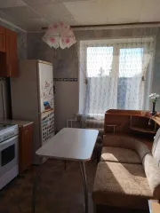 Квартира по адресу: Республика Татарстан, г. Альметьевск, ул. Чапаева, д. 6, кв. 13, кадастровый номер: 16:45:010110:639, назначение: жилое, 5 этаж, площадь 70,5 кв.м, в залоге у ПАО Сбербанк.