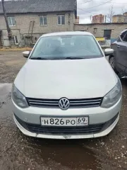 Volkswagen Polo, 2015 года, 105 лс, 62530 км, транспортное средство: Volkswagen Polo, идентификационный номер (VIN номер): XW8ZZZ61ZFG040344, год выпуска: 2015, гос.номер Н826РО69. Автомобиль находится в залоге у АО «ТБанк».