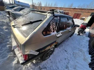 Автомобиль LADA 112 21124, автомобиль ВАЗ 21093, автомобиль ВАЗ 21150, автомобиль ВАЗ 21120, мотоцикл Racer RC200CS. Бывшие в употреблении, имеют внешние дефекты: коррозия кузова, механические повреждения и сколы. Документы и ключи отсутствуют. Покупатель самостоятельно получает информацию о…