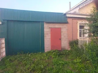 Жилое здание 56,5 кв.м, кадастровый номер 21:08:150203:100, Чувашская Республика, Батыревский район, деревня Новое Бахтиарово, улица Магазинная, дом 2. Земельный участок 2500 кв.м, кадастровый номер 21:08:150203:44, для ведения личного подсобного хозяйства, категория земель населенных пунктов…