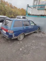 ВАЗ 21110 2000 года выпуска, цвет серебристо-ярко-синий. VIN: XTA211100Y00028790, ПТС: 51 КТ 896069, государственный номер H858PP44. Разрешенная максимальная масса 1530 кг, масса без нагрузки 1030 кг.