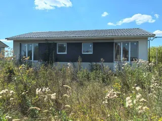 Два дома по 72.4 кв.м в Белгородской области. Жилой дом кадастровый номер 31:27:0302006:136, площадь 72.4 кв.м, адрес Белгородская область, Валуйский район, город Валуйки, улица Ясная, дом 2/32.