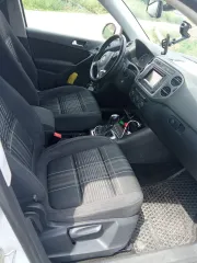 Volkswagen Tiguan, 2016 Легковой автомобиль ФОЛЬКСВАГЕН ТИГУАН, 2016 г.в., VIN: XW8ZZZ5NZHG103849, кузов № XW8ZZZ5NZHG103849, цвет БЕЛЫЙ, мощность двигателя кВт/л.с.: 131.7/179.0 (Горит значок двигателя)