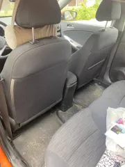 Hyundai Solaris 2015 года выпуска, гос номер У434МК30, VIN Z94CT51DBFR144817, приобретен в период брака, является совместно нажитым имуществом. Автомобиль находится в залоге у Совкомбанка.
