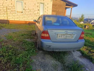 Toyota Corolla 2002 года, синий. VIN: NMTBM22E40R005246, ПТС: 99 48 078294, госномер: Х011ЕО31. Страна изготовитель: Бельгия. Двигатель: бензиновый, модель 4ZZ E013422, мощность 95 л.с. (69.9 кВт), объем 1398 куб.см. Разрешенная максимальная масса 1655 кг.