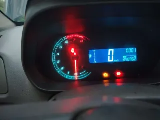 Chevrolet Cobalt 2013 Легковой автомобиль, марка: Chevrolet, модель: Cobalt, год изготовления: 2013, VIN: XWBJF69VJDA057666, вид собственности: индивидуальная. Особенности тех. состояния: разбиты задние фары, вмятины по кузову, нарушено ЛКП, коррозия по кузову, спушены шины.