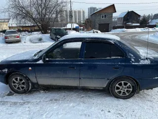 Hyundai Accent 2008, VIN X7MCF41GP8M180953, 2008 г.в., легковой седан, категория B, двигатель G4ECBW 064307, синий. Автомобиль на ходу. Присутствуют вмятины на капоте, вмятина на правой задней двери, царапины на переднем бампере, царапины на заднем бампере. Местонахождение: г. Новосибирск, ул…