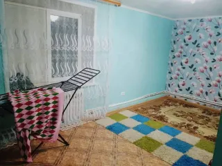 1/4 доли квартиры, 45,2 кв.м, г. Харабали, Астраханская обл. Квартира, площадь 45,2 кв.м., адрес (местонахождение): Россия, обл Астраханская, г Харабали, квартал 7-й, дом 16, квартира 14, кадастровый (условный) номер: 30:10:110304:1674. Находится в долевой собственности, размер доли: 1/4.