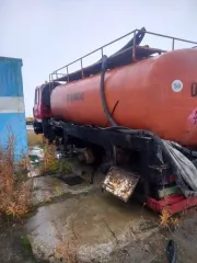 Tatra 815, 1992 года выпуска. Грузовой автомобиль, VIN TNU 285P13MK013970. Модель двигателя 3А-929-15 17432. Цвет кузова красный. Рабочий объем 14860 см³, мощность 283 л.с. Паспорт транспортного средства 18 МТ 093654, государственный номер Р176ХО/59. Находится в Новом Уренгое, ЯНАО.