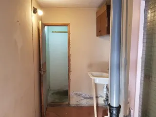 Нежилое помещение 23.4 кв.м в Санкт-Петербурге по адресу: пр. Культуры, д. 29, корп. 4, литера А, пом. 9-Н. Назначение: нежилое, этаж № 1, кадастровый номер 78:10:0005535:6818. Право собственности подтверждается записью в ЕГРН от 05.03.2003 № 78-01-11/2003-444.3.