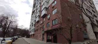 Нежилое помещение 270,7 кв.м, Саратов. Помещение в Саратове, 270,7 кв.м. Нежилое помещение, расположенное по адресу: Саратовская обл., м.о. "Город Саратов", г. Саратов, ул. Мира, д. №2А, пом. № 4А, количество помещений: 1, общей площадью 270,7 кв.м., кадастровый номер 64:48:040814:1236, на 2 этаже…
