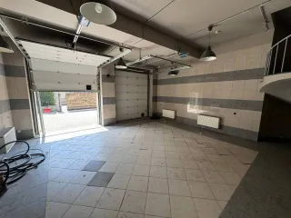 Жилые здания 836,7 и 18,6 кв.м, земельный участок 1500 кв.м, Московская область. Здание, жилое, кадастровый номер 50:20:0000000:286124, местоположение Московская область, Одинцовский район, дер. Мякинино, ЗАО «Береста», уч. 73, площадь 836,7 кв.м. Здание, жилое, кадастровый номер 50:20:0010111:293…