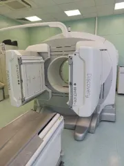 Система комбинированная Discovery NM/CT670, 2012, однофотонной эмис, комп. томографии, заводской номер 21190. Состояние: б/у. Вид оборудования: компьютерная томография. Марка: Discovery, модель: NM/CT670.