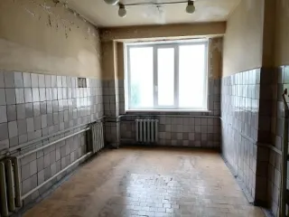 Нежилые помещения 3 этажа №№ 1-34 площадью 641,9 кв. м с кадастровым номером 73:24:021006:4814, расположенных по адресу: Ульяновская область, г. Ульяновск, Заволжский район, пр-кт Авиастроителей, д. 17. Общая площадь: 641.9 кв. м. Общие сведения об ограничениях и обременениях указаны в…