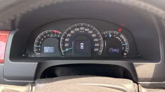 Toyota Camry 2012 транспортное средство марки Toyota Camry, 2012 года выпуска, VIN XW7BF4FKX0S003976, государственный регистрационный номер: Т454АА154, цвет – белый