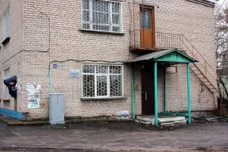 Помещение 305,1 кв.м, Хиславичи, ул. Советская, 18, Смоленская область. Помещение в административном здании с кадастровым номером 67:22:0200110:176, площадью 305,1 кв.м, по адресу: Смоленская область, муниципальный округ Хиславичский, поселок городского типа Хиславичи, улица Советская, дом 18…