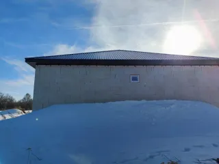 Земельный участок 600 м² с жилым домом 120,2 м², Алтайский край. Участок площадью 600 м², кадастровый номер 22:61:050601:6406, с одноэтажным жилым домом площадью 120,2 м², кадастровый номер 22:61:050601:13070, расположенные по адресу: Алтайский край, г.о. город Барнаул, пос. Центральный, ул…