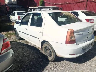Renault Logan, 2011 года, 75 л.с., 833788 км. Легковой автомобиль, марка: RENAULT SR, год изготовления: 2011, цвет: белый, VIN: X7LLSRB2HBH385860, ПТС: 77 НВ 959781, г/н: М061АЕ123, изготовитель (страна): Россия, модель двигателя: К7JA710, тип двигателя: бензиновый, двигатель №: UJ07282, мощность…