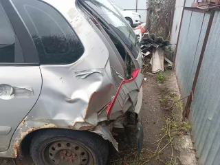 LADA 219220. Регистрационный номер О406ХВ26. Год выпуска 2023. VIN код XTA219220D0001786. Автомобиль легковой. Цвет кузова серебристый. Имущество не является залоговым.