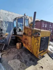 Бульдозер гусеничный средний Т-9.01ЯБ-1, 2007 года. Не на ходу, частично разукомплектован. Местонахождение: ЯНАО, Пуровский район, п. Пурпе.