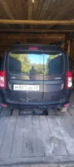 Lada Largus 2014 года, цвет темно-коричневый. VIN: XTARSOY5LF0848958. Пробег не известен. Ходовая требует ремонта, двигатель не заводится (требует ремонта), электрика требует ремонта (нет аккумулятора), вмятины и повреждения ЛКП по всему периметру кузова.