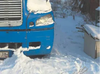 Freightliner FLC1200, 2000, Седельный тягач, Automobile "Freightliner FLC1200", седельный тягач, VIN 1FUYSSEB61LG21113, 2000 г.в.