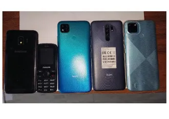 Сотовые телефоны различных марок, 9 шт. Имущество продается в том виде, в каком оно есть, проданное имущество обмену и возврату не подлежит вне зависимости от вероятности выявления видимых или скрытых дефектов после приобретения. За скрытые дефекты имущества продавец ответственности не несет…