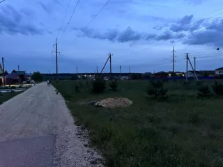 Земельный участок, кадастровый номер 40:07:110319:270. Адрес местоположения установлен относительно ориентира, расположенного в границах участка. Почтовый адрес ориентира: Калужская область, р-н Жуковский, г. Жуков, ул. Ленина. Площадь уточненная 975 кв. м. Категория земель земли населенных…