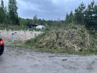 Земельный участок 1200 кв.м., Ленинградская обл. Земельный участок, расположенный по адресу: Ленинградская область, Приозерский район, Ларионовское сельское поселение, массив Моторное, СНТ "Астра" Описание: площадь 1200.0 кв.м., категория земли сельскохозяйственного назначения, разрешенное…