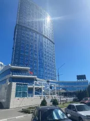 Нежилое помещение №1, назначение: нежилое, пл. 1480,1 кв.м., кад. №34:34:040007:1651, этаж №: подвал на отм. -4,950, 1,
Право общей долевой собственности, в размере 28337/914100 долей на земельный участок, категория земель: земли населенных пунктов - для эксплуатации административного комплекса…