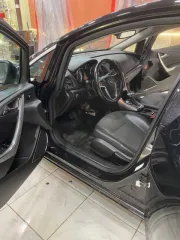 Opel Astra 2010 года, 180 лс, 214993 км, АКПП. Легковой автомобиль Opel Astra, 2010 г.в., 179,5 л.с., ГРН: М332ХХ790, VIN: W0LPE6DJ9BG020892