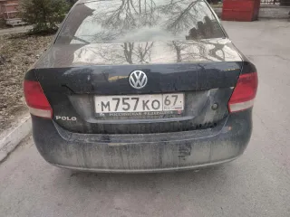 В ольксваген поло 2015, автомобиль марки volkswagen модель polo 2015 г.в., vin-номер xw8zzz61zfg036966, первый западный проезд, д. 4, г. рославль, рославльский район, смоленская область