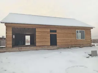 Земельный участок 1193 кв.м и дом 98.4 кв.м по адресу: Российская Федерация, Республика Тыва, Улуг Хемский район, с. Ийи Тал, ул. Малчын, 24/2. Кадастровые номера: земельный участок - 17:13:0301009:384, жилой дом - 17:13:0301009:394.