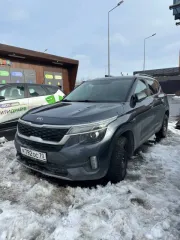 Kia Seltos 2020 Kia Seltos, 2020 года, 148,8 лс, 100000 км, АКПП автомобиль KIA SP2 (SELTOS), Гос номер: Р792ОС70 VIN: XWEER81AKL0002682 Модель: Год выпуска: 2020 Автомобиль в залоге у АО «Банк Инго» (ИНН 7714056040). Есть дефекты по кузову, на правой задней двери небольшие царапины. Отсутствуют…