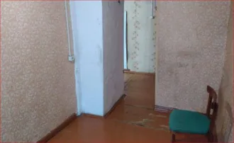 Дом 49,8 кв.м и земельный участок 943 кв.м в Кировской обл. Дом, площадью: 49,8кв.м., с кадастровым номером: 43:31:310096:22, расположенный на земельном участке, площадью: 943кв.м., с кадастровым номером: 43:31:310096:15. Адрес: Российская Федерация, Кировская область, р-н. Советский, г. Советск…
