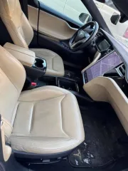 Tesla Model S 2016 года, 649 л.с., идентификационный номер (VIN) 5YJSA7E27GF154323, М211МТ154, год выпуска 2016, цвет черный