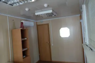 Мобильное здание-блок контейнер 30 кв.м с коммуникациями, площадью 30 м2, место нахождение PX, Бейский район, с. Бея, ул. Площадь Советов, д. 23Д. Подведены коммуникации: наружные сети водопровода, протяженность 81,2 м и наружные сети канализации, протяженность 4,3 м в собственности (включены в…